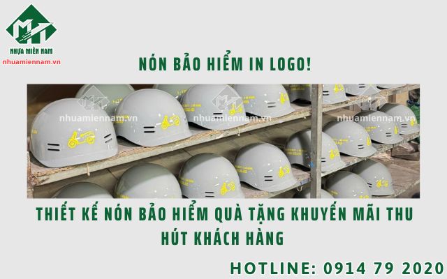 Decal nón bảo hiểm phản quang cho đội ngũ shipper giao đồ uống ban đêm của chuỗi