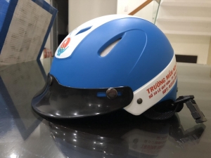 NÓN BẢO HIỂM LƯỠI TRAI 076